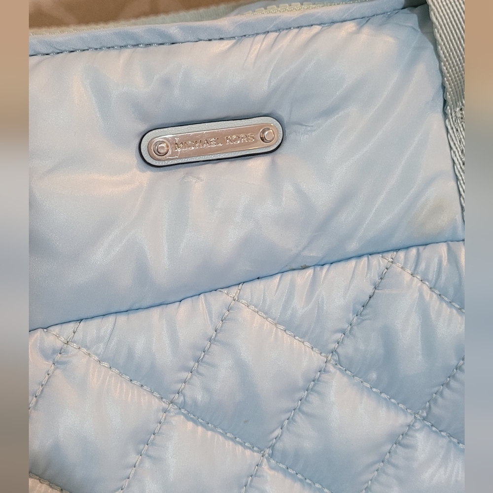 Micheal KORS Quilted Light Blue Travel Bag 19 In. Length and 14 In Deep. - Picture 3 of 17